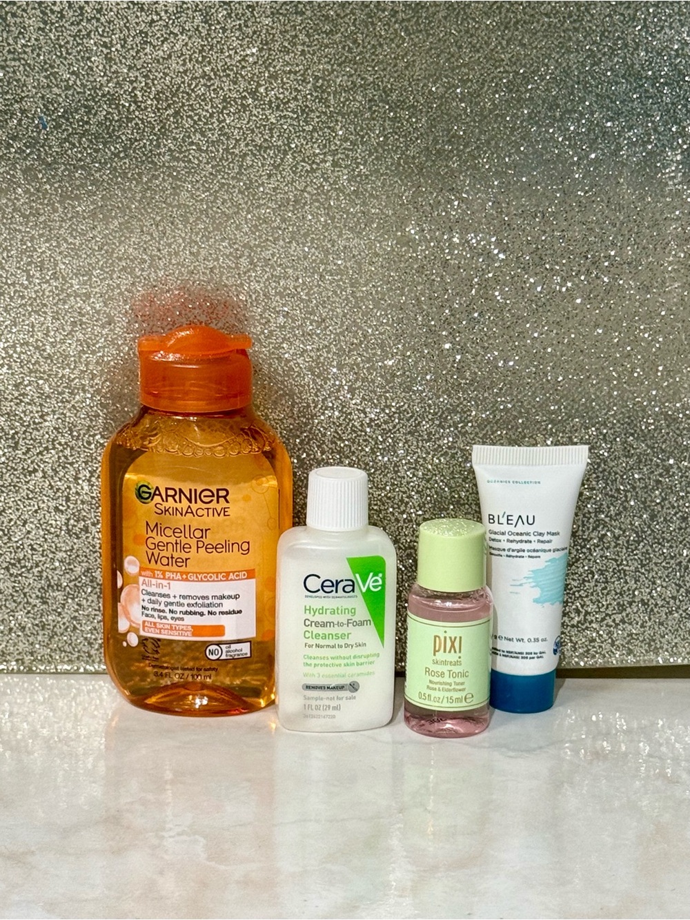 5 for $25 item 🌺 Mini Skincare Set